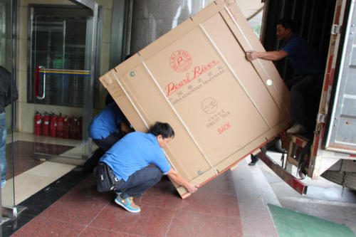 田阳钢琴贵重工艺品无忧运